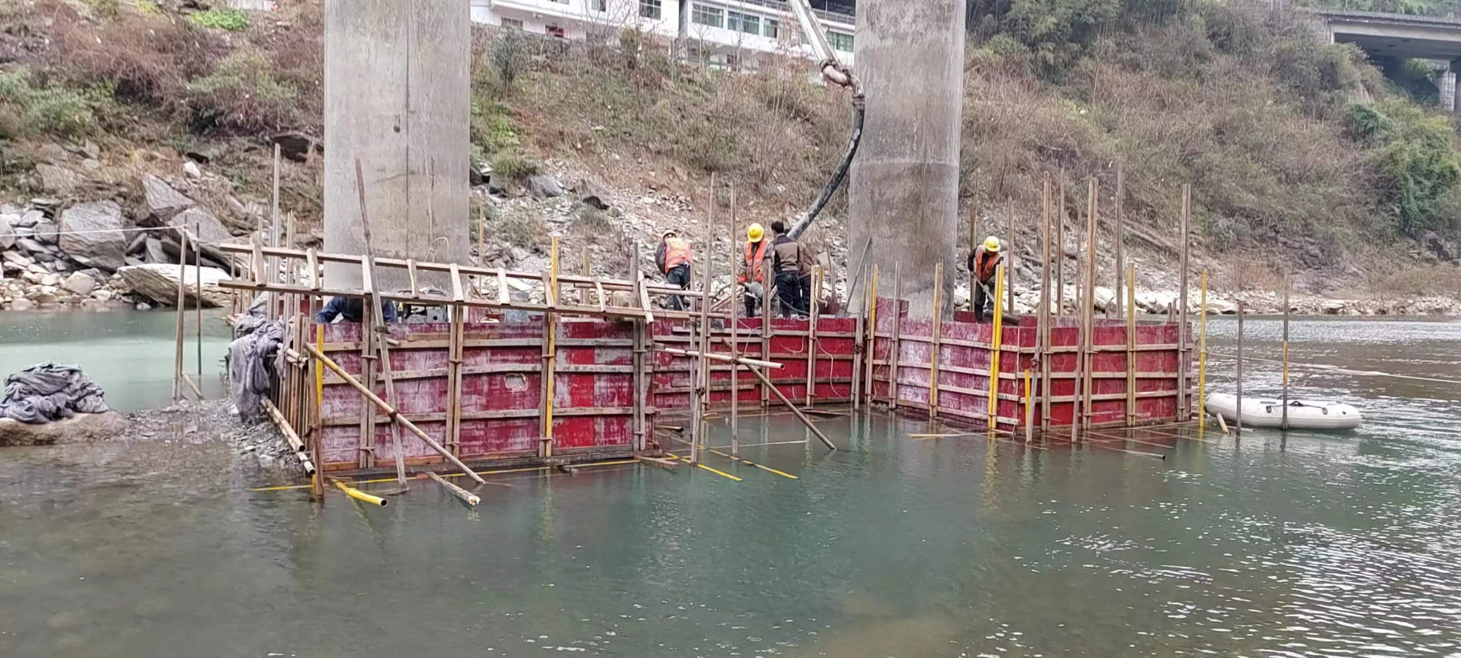 吴忠水利工程施工中堤坝渗漏原因以及防渗加固技术